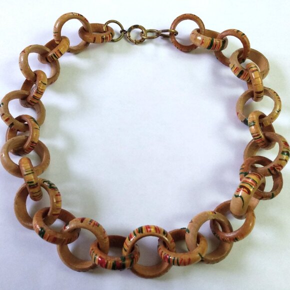 Vintage Jewelry - Vintage Wooden Link Ring Necklace Tropical Hand Painted Jewelry Antique Clasp
